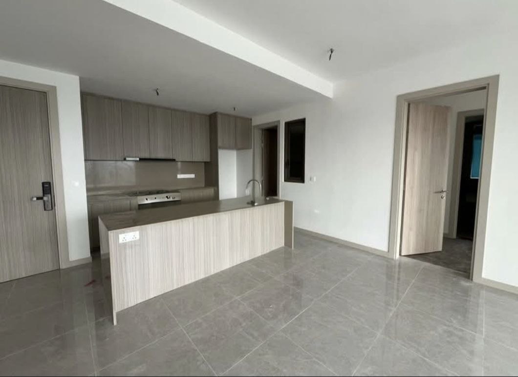 3 bedrooms — 2