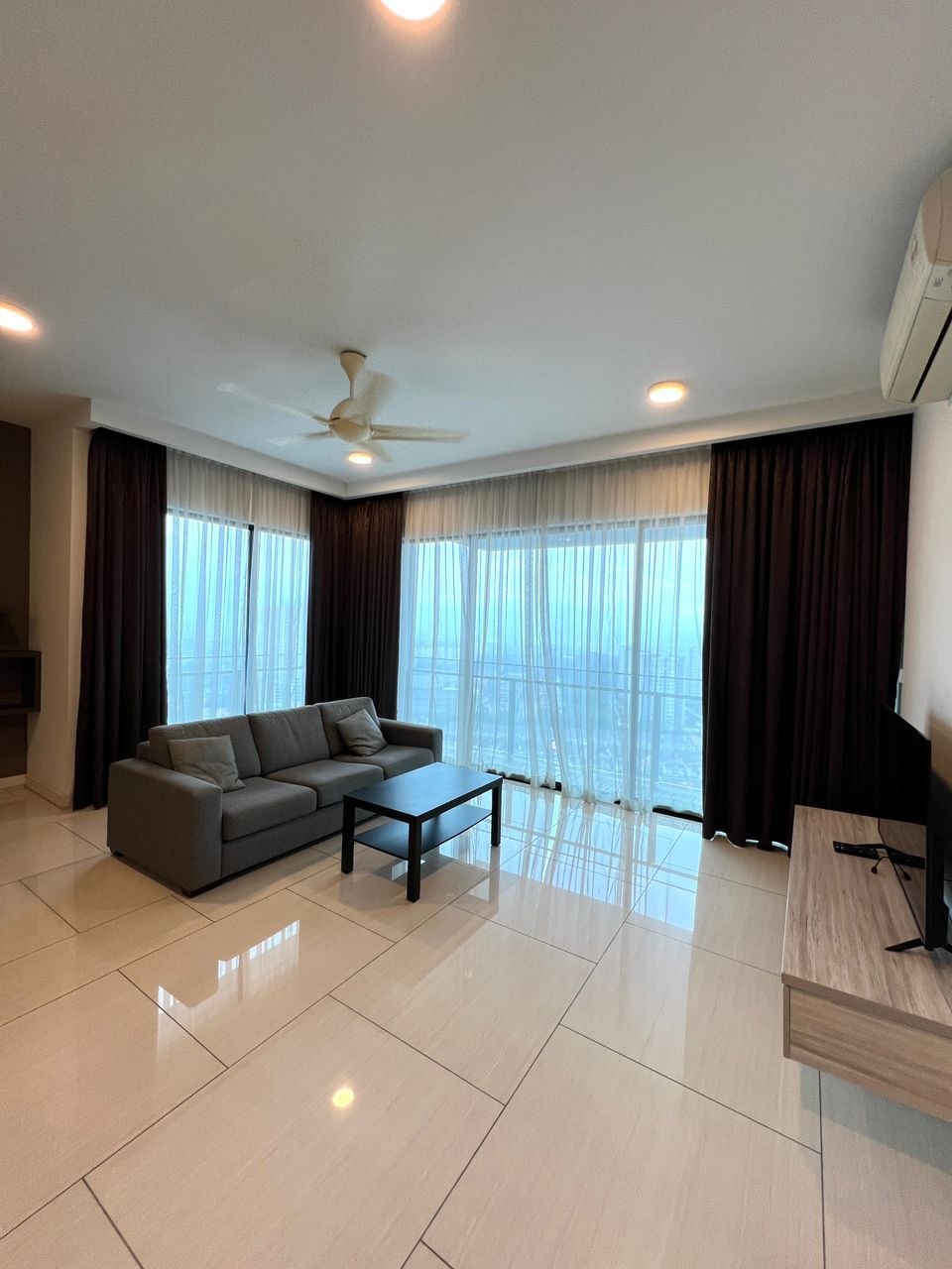 2+1 bedrooms — 2