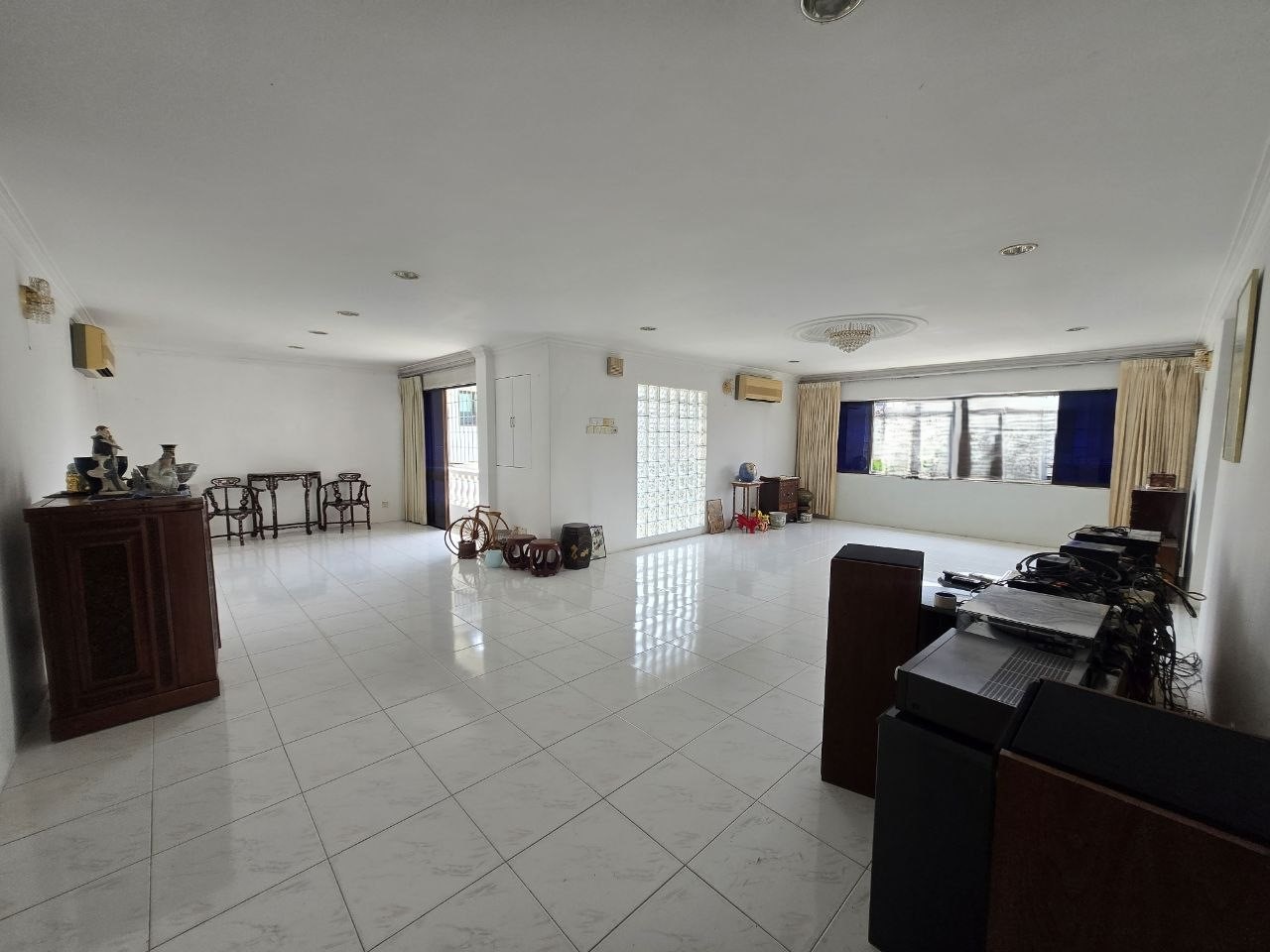 3 Storey Bungalow — 1