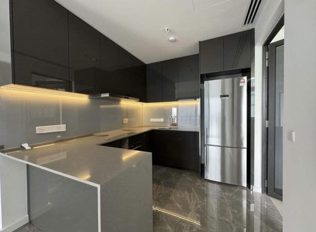 2+1 bedrooms — 4