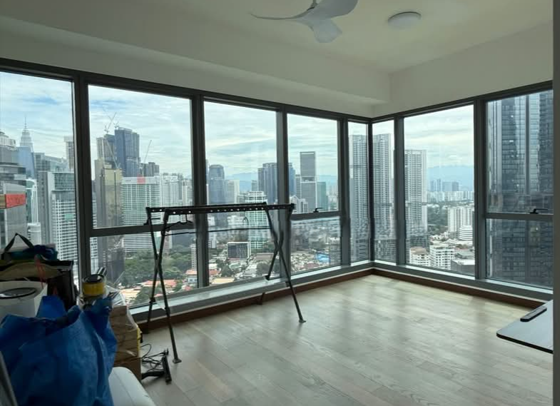 2 bedrooms — 4