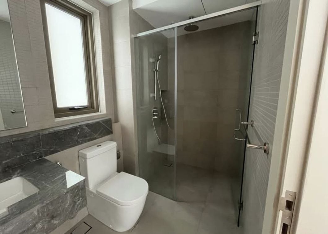 3 bedrooms — 7