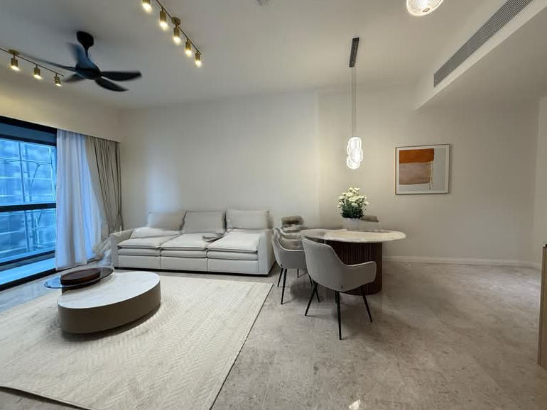 3 bedrooms — 3