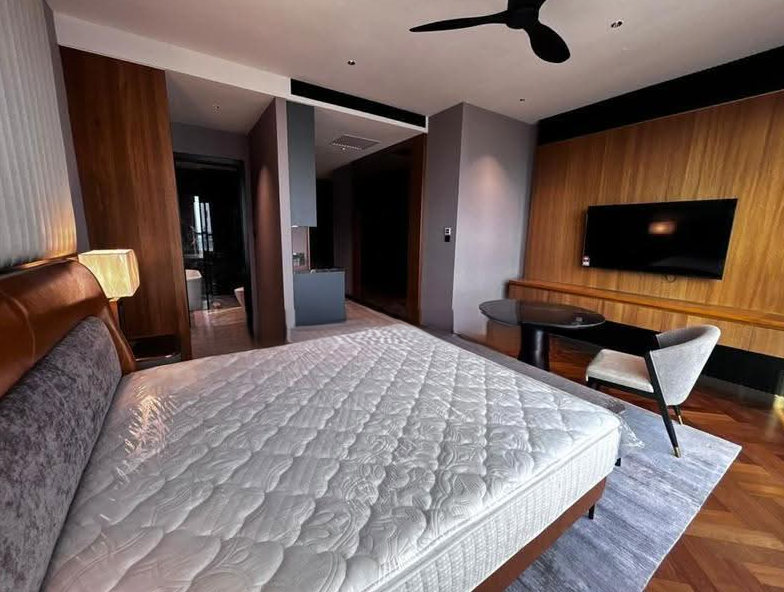 1 bedroom — 2