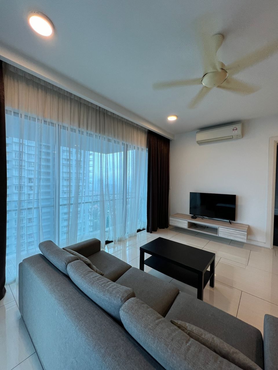 2+1 bedrooms — 1