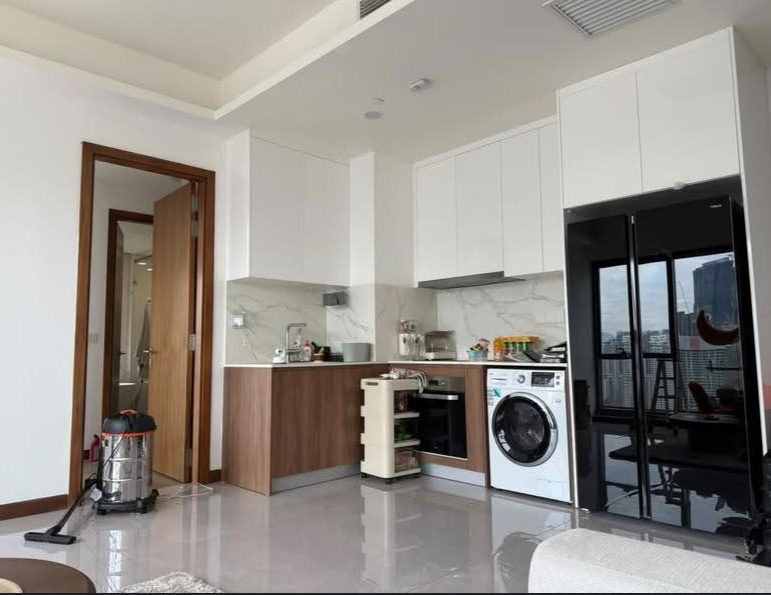 2 bedrooms — 2