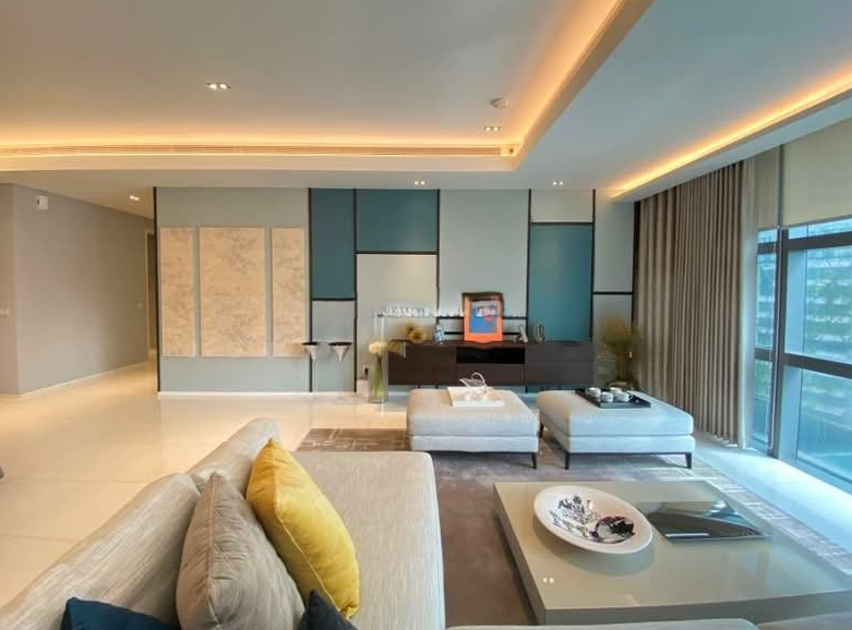 3 bedrooms — 2