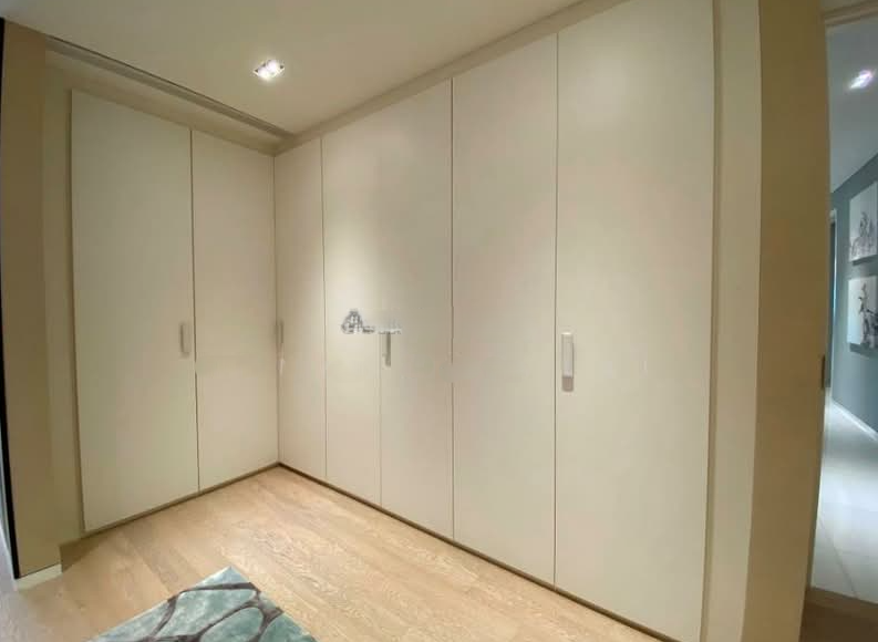 3 bedrooms — 8