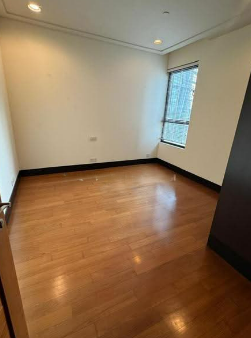 3+1 bedrooms — 5