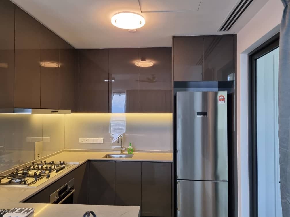 2+1 bedrooms — 3