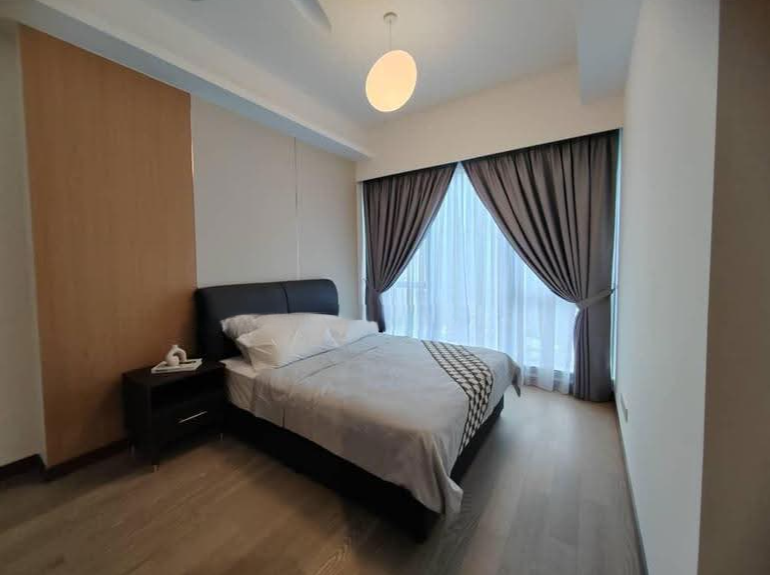 2+1 bedrooms — 3