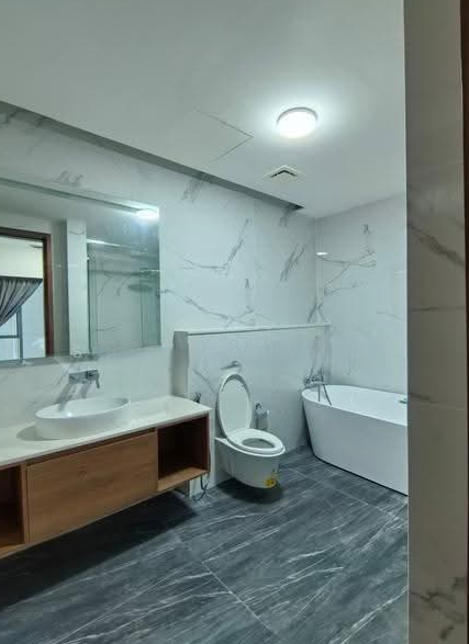 2 bedrooms — 6