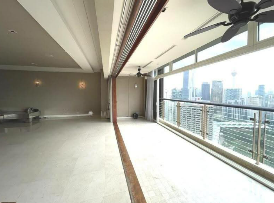 4+1 bedrooms — 2