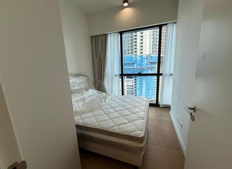 3 bedrooms — 6