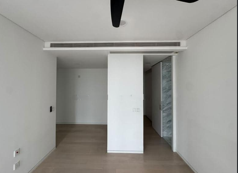 2 bedrooms — 2