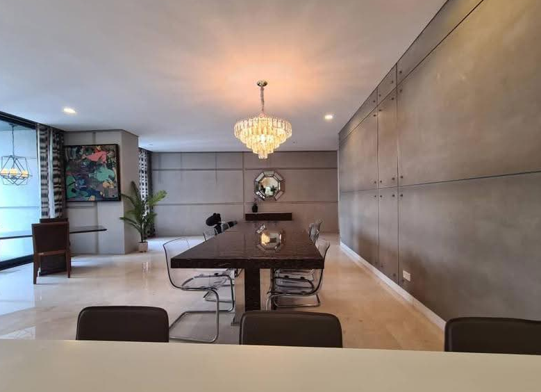 3+1 bedrooms — 3