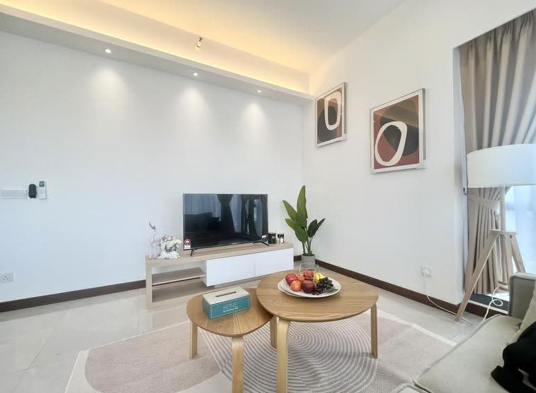 2 bedrooms — 1