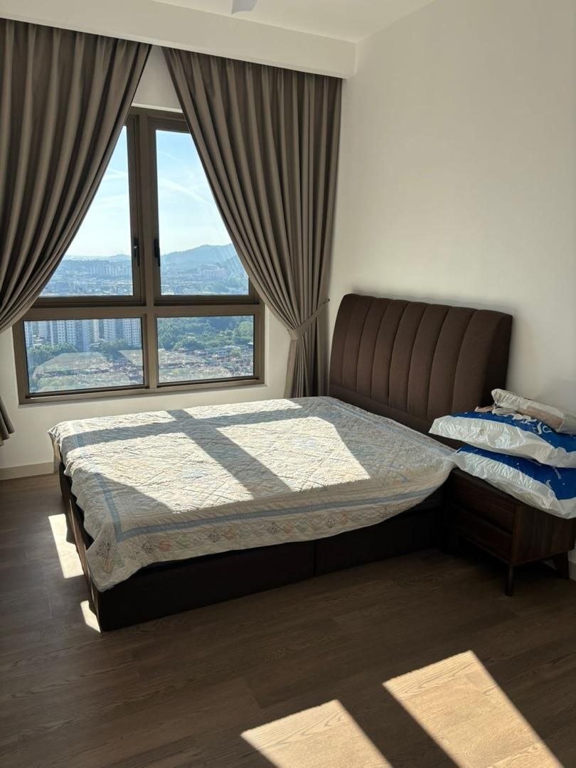 2 bedrooms — 5
