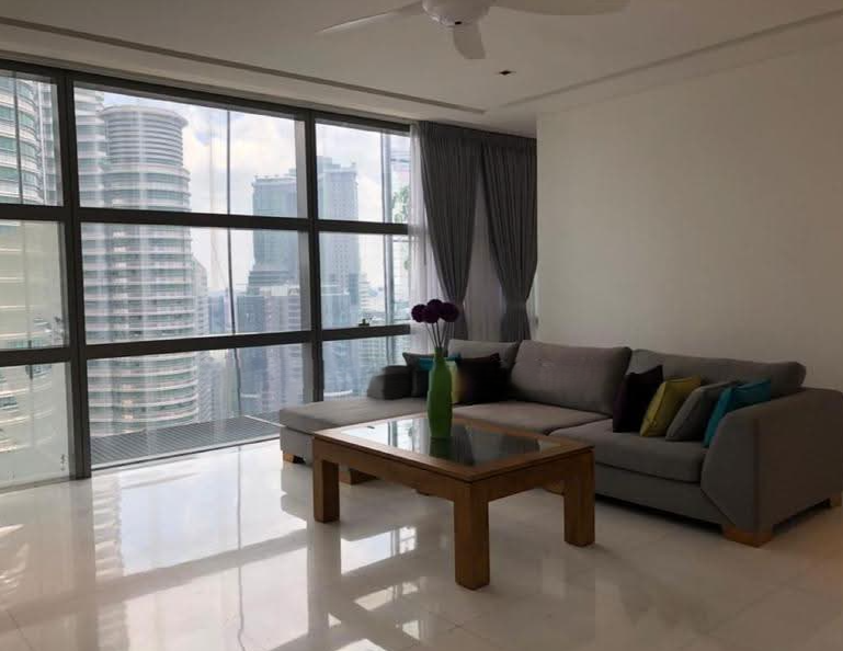 4 bedrooms — 3