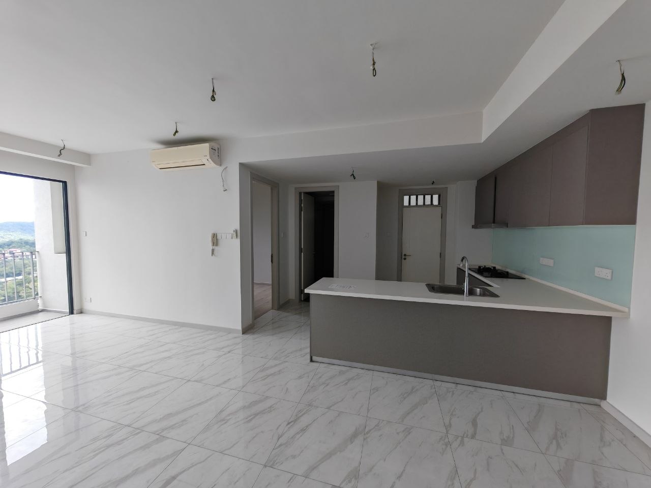 2 bedrooms — 2