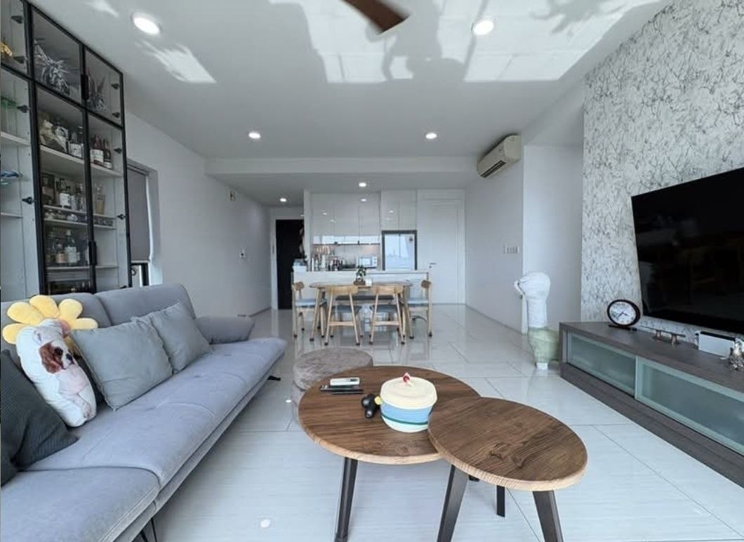 3+1 bedrooms — 3