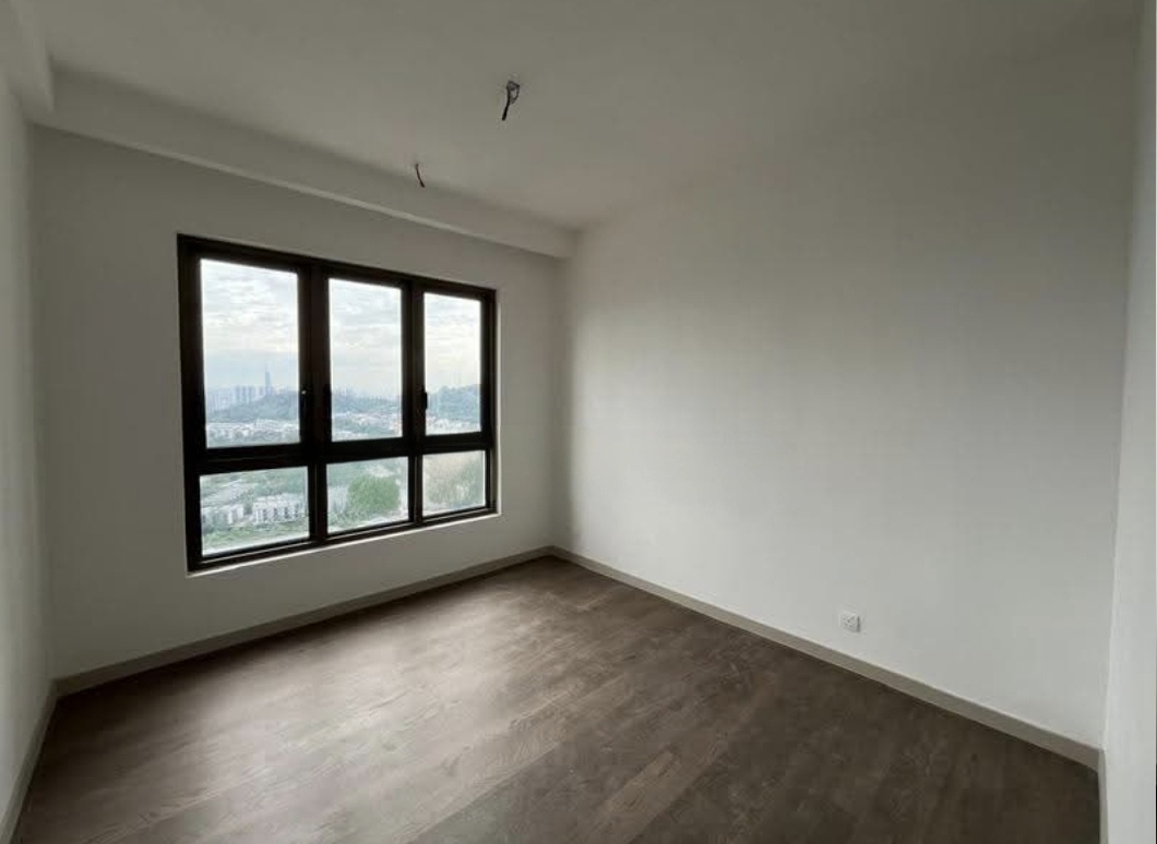 3 bedrooms — 2