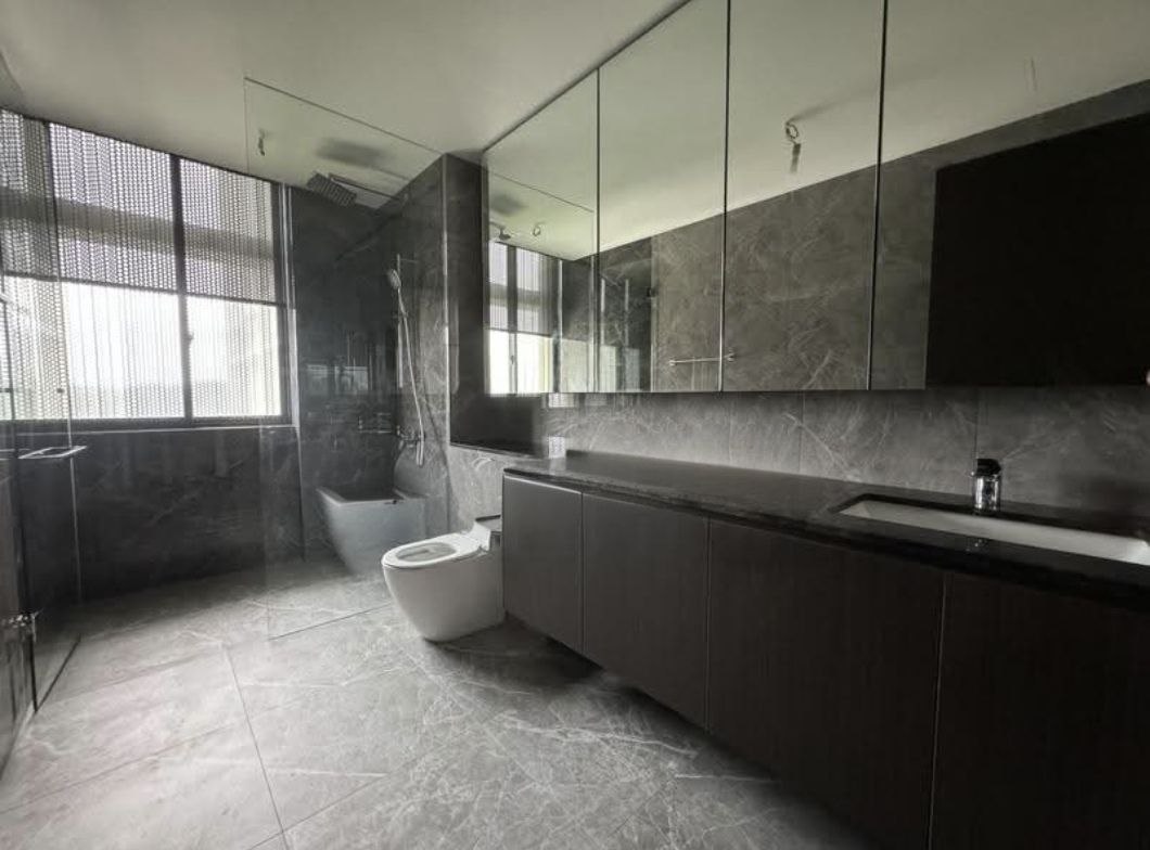 2+1 bedrooms — 8