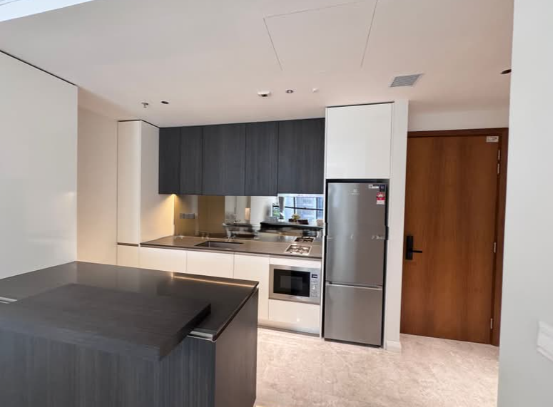 2 bedrooms — 2