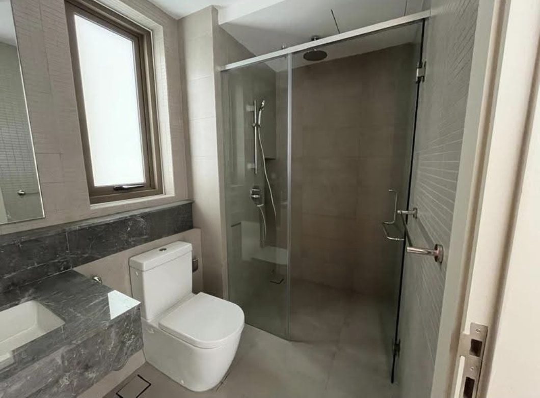 3 bedrooms — 5